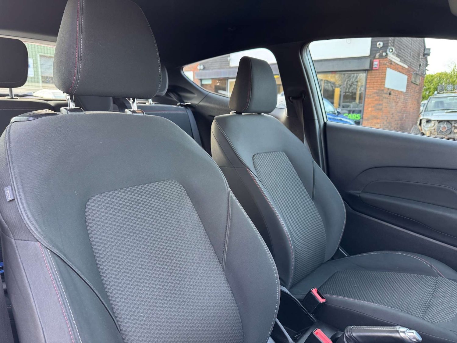 Used Ford Fiesta 2018 for sale - 77383453: Photo 32