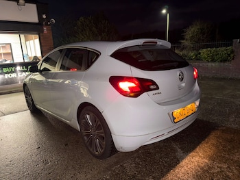 Used Vauxhall Astra 2012 for sale - 77261428: Photo