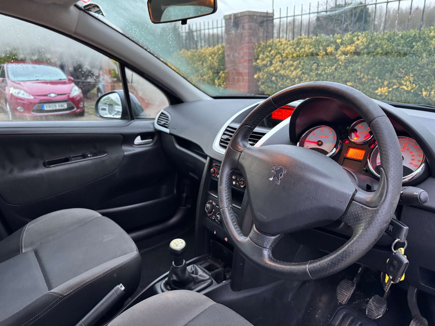 Used Peugeot 207 2011 for sale - 77241506: Photo 11