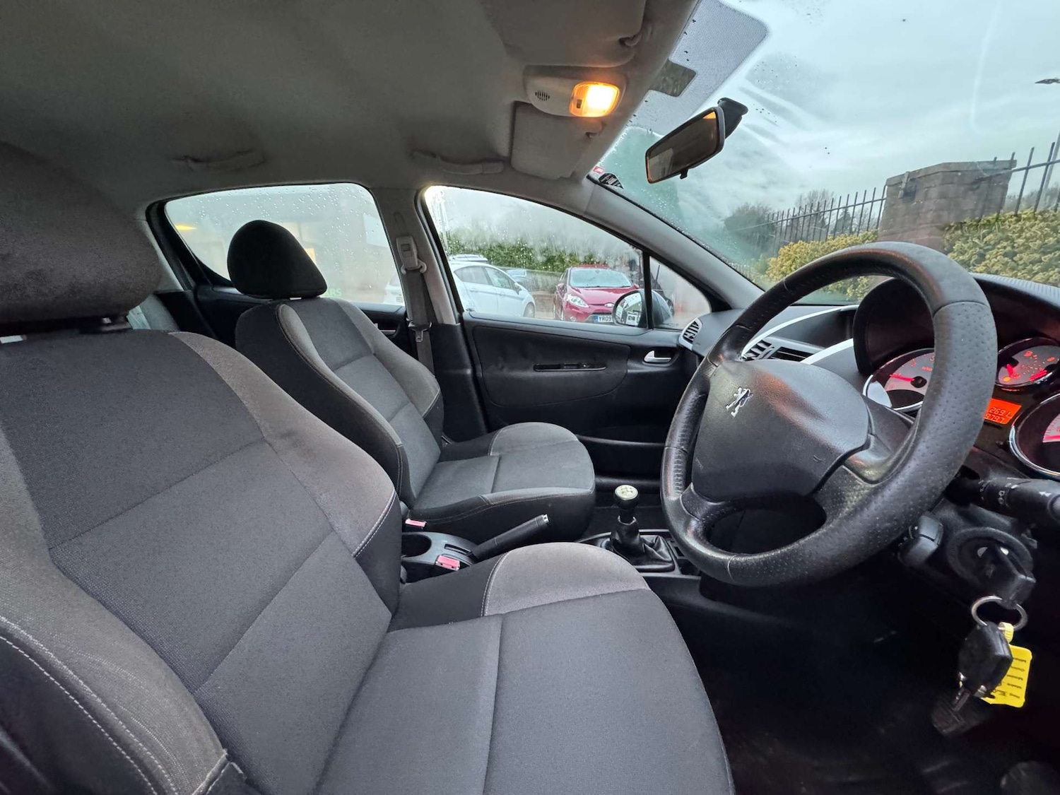 Used Peugeot 207 2011 for sale - 77241506: Photo 9