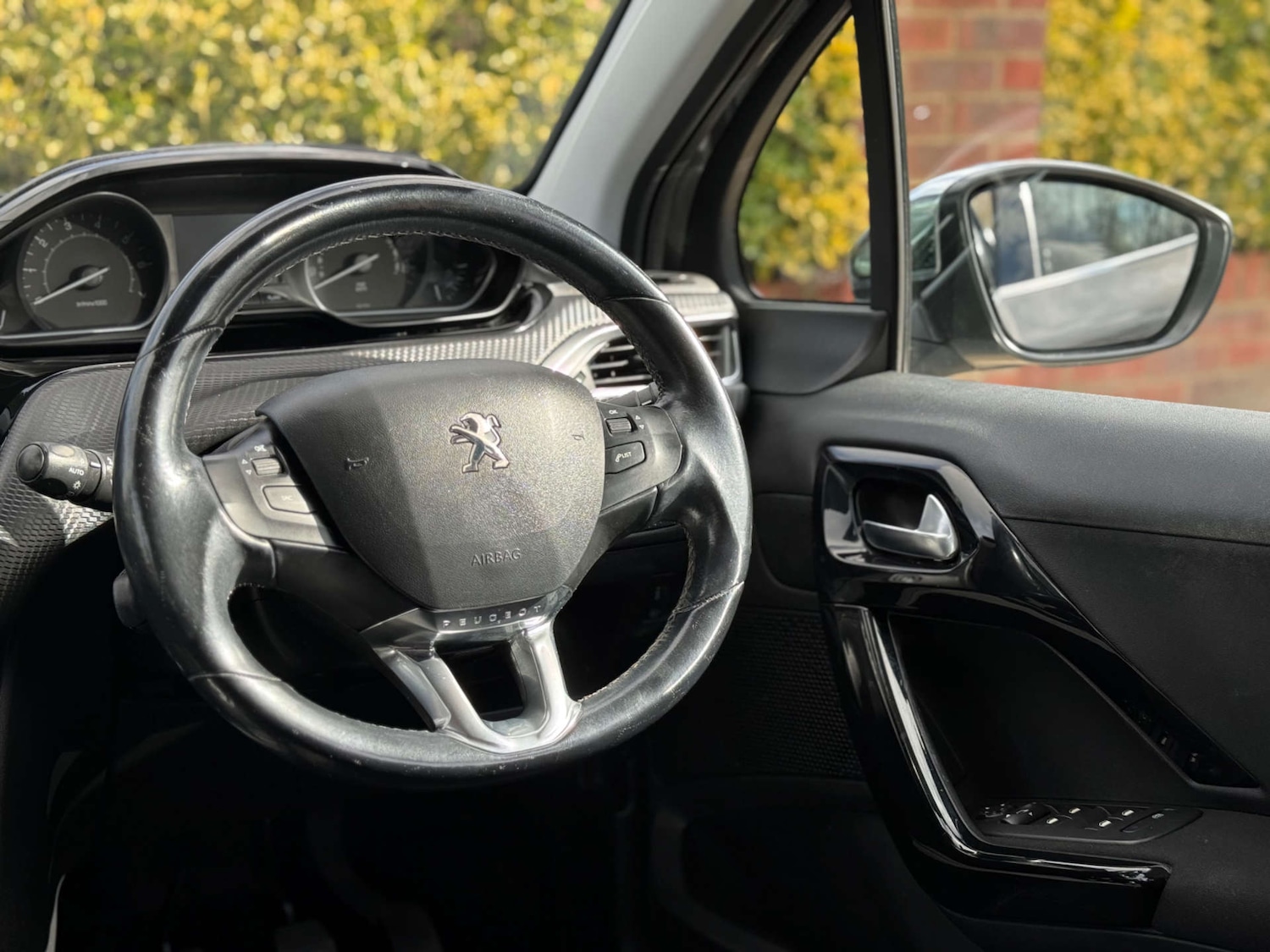 Used Peugeot 208 2018 for sale - 78064659: Photo 18