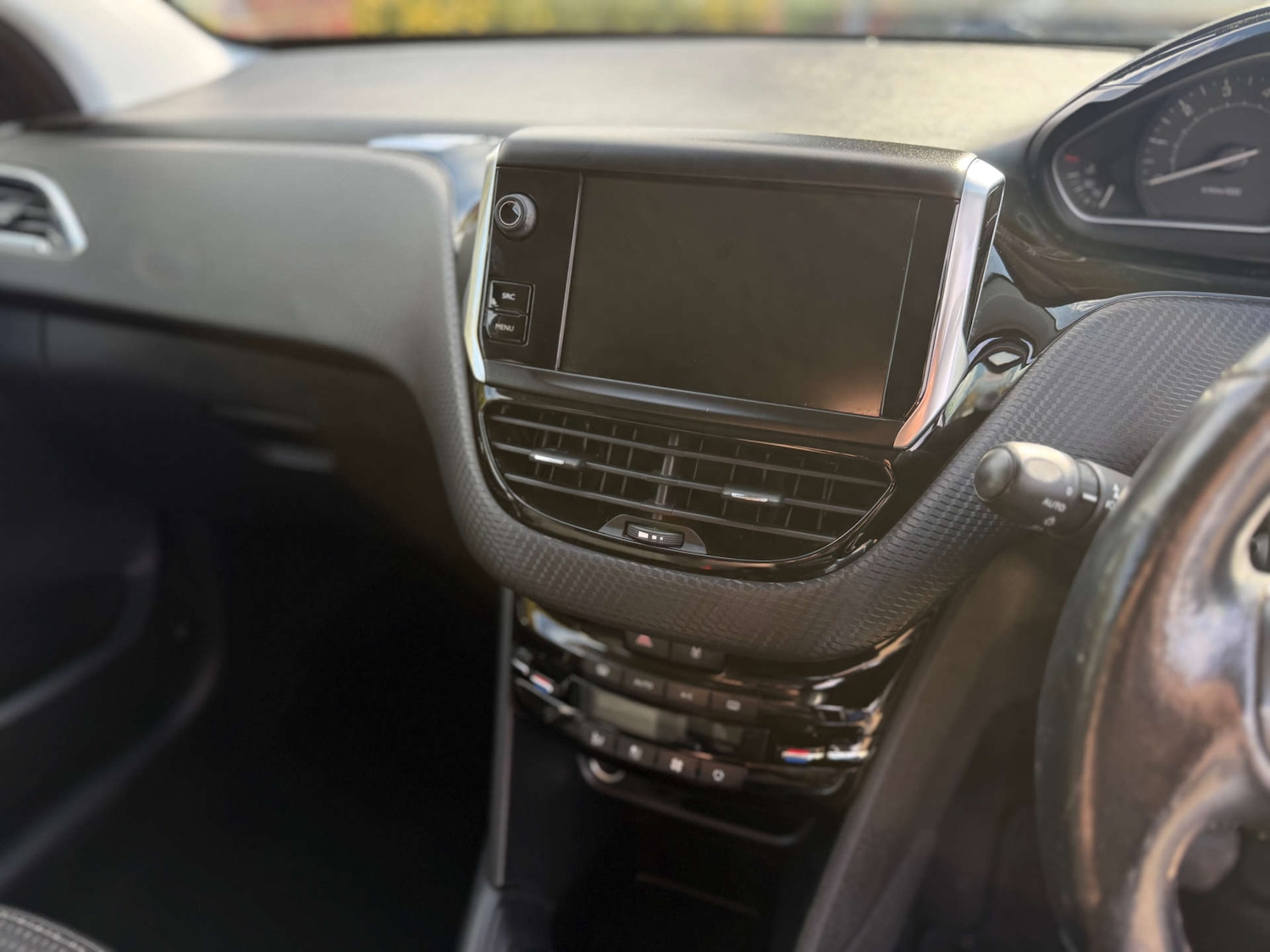 Used Peugeot 208 2018 for sale - 78064659: Photo 38