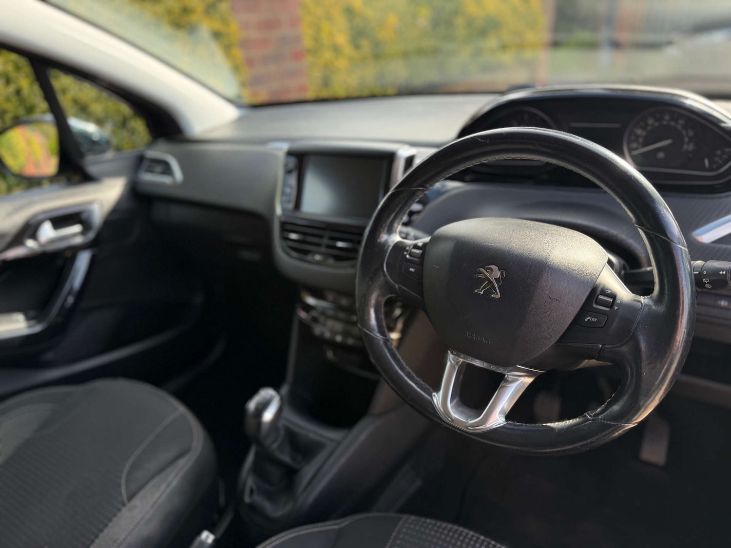 Used Peugeot 208 2018 for sale - 78064659: Photo 39