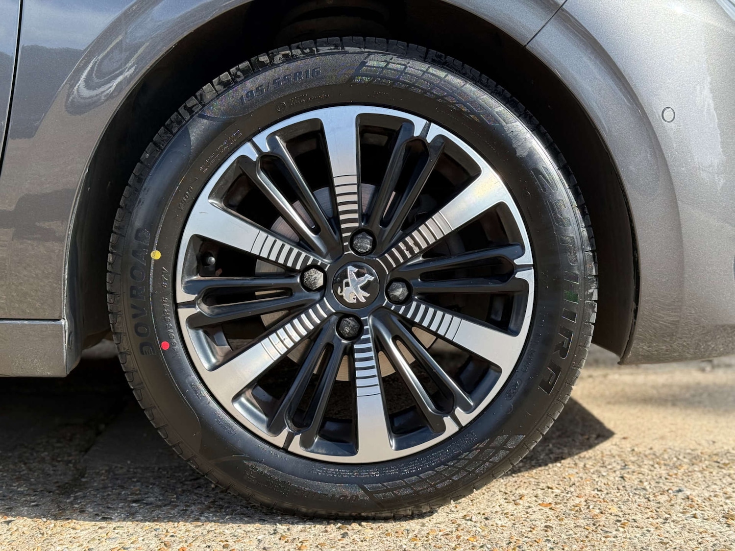 Used Peugeot 208 2018 for sale - 78064659: Photo 45