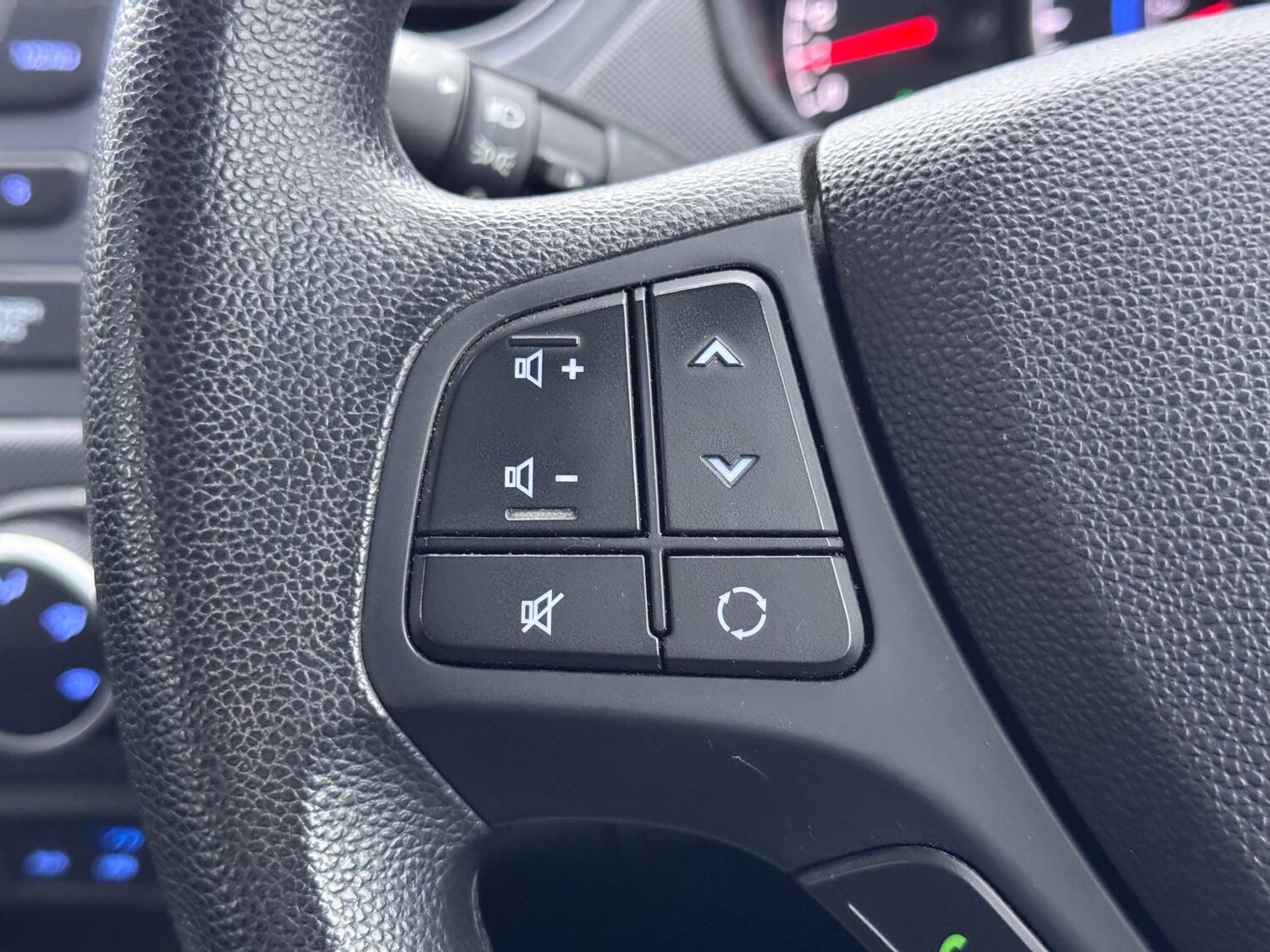 Used Hyundai i10 2018 for sale - 77594765: Photo 12