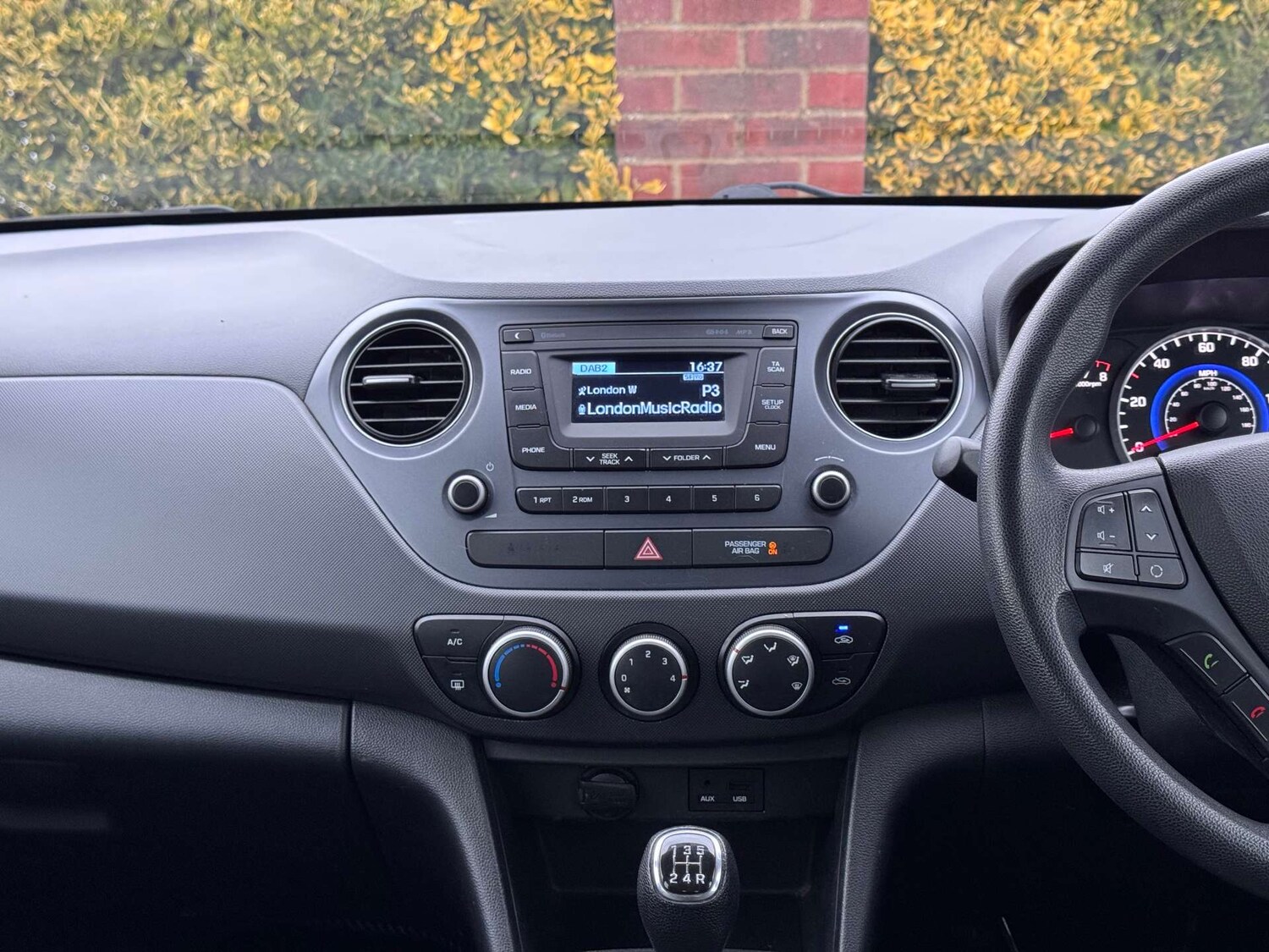 Used Hyundai i10 2018 for sale - 77594765: Photo 24