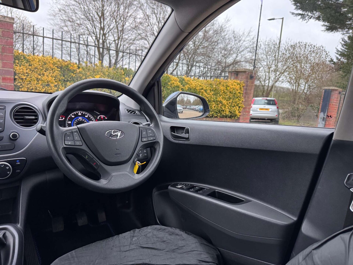 Used Hyundai i10 2018 for sale - 77594765: Photo 38