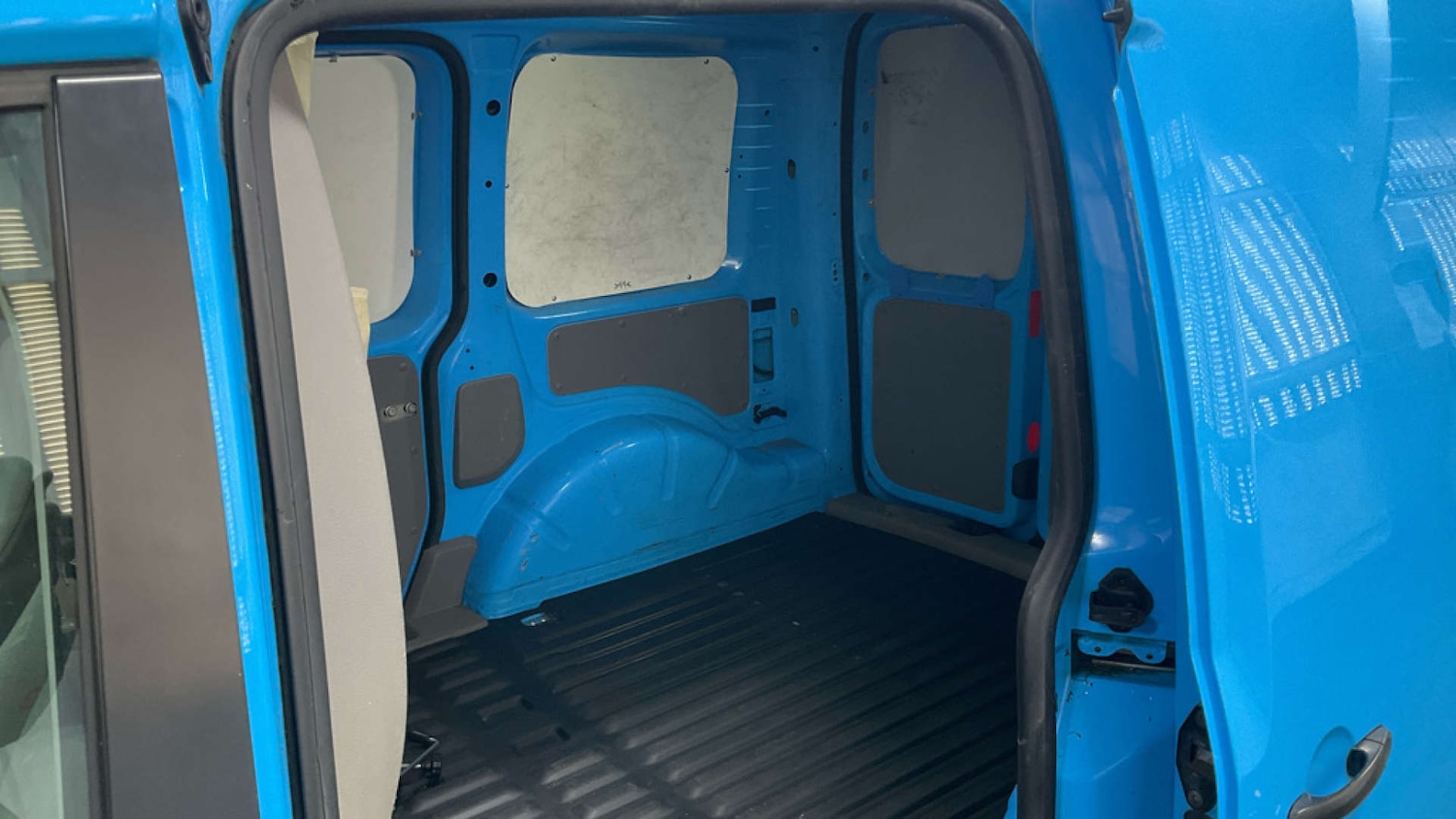 Used Volkswagen Caddy 2010 for sale - 77545011: Photo 9