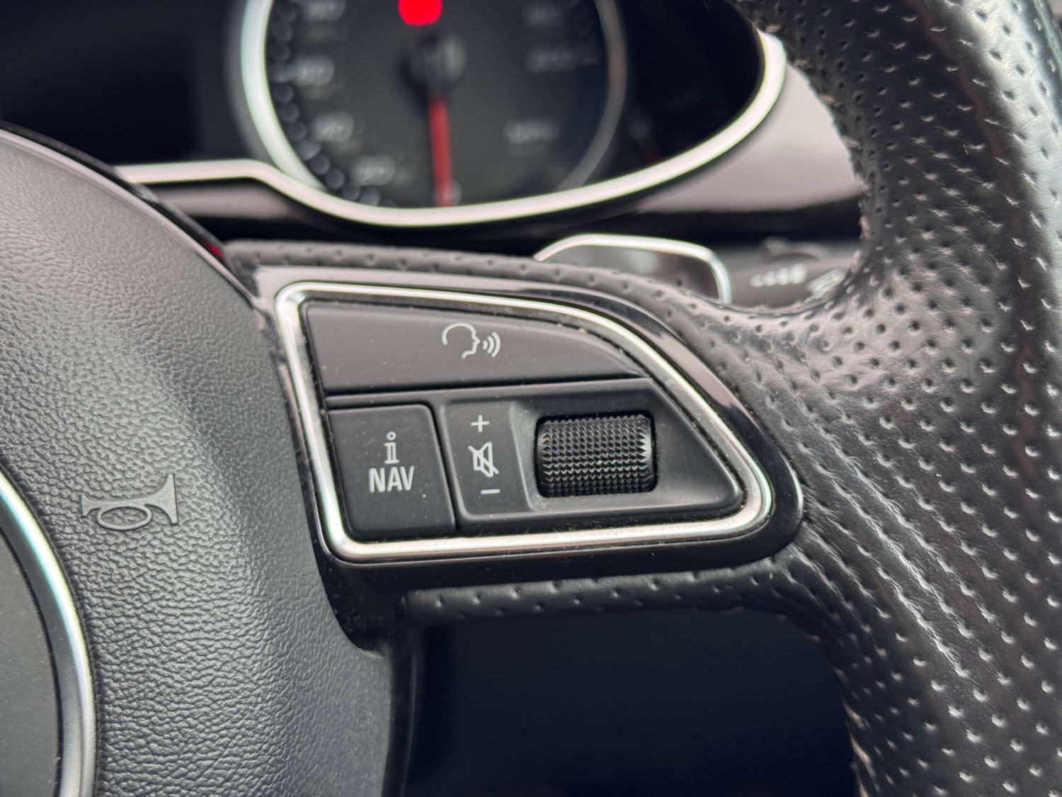 Used Audi RS4 2013 for sale - 77850703: Photo 40