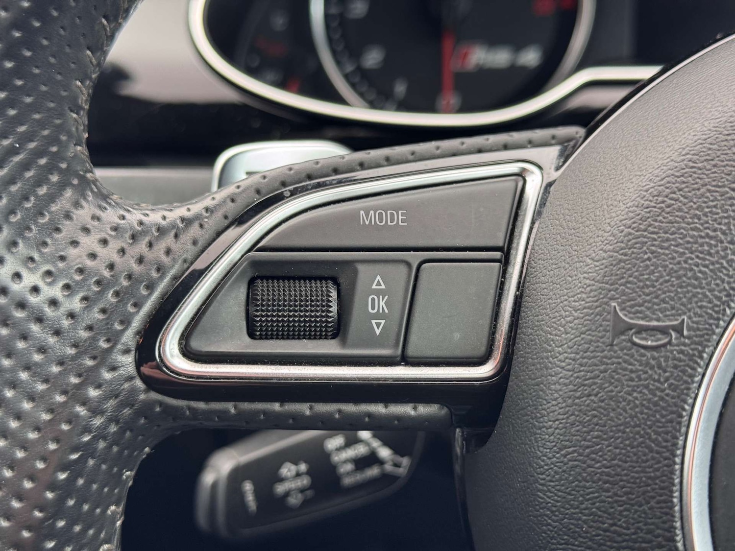 Used Audi RS4 2013 for sale - 77850703: Photo 42