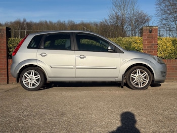 Used Ford Fiesta 2007 for sale - 77745404: Photo