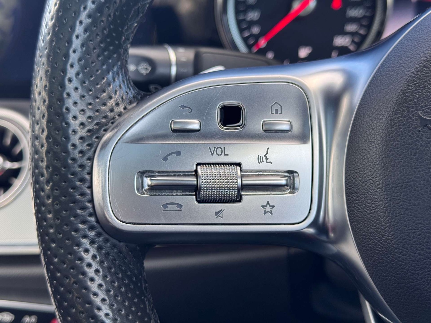 Used Mercedes-Benz E Class 2018 for sale - 77603973: Photo 23