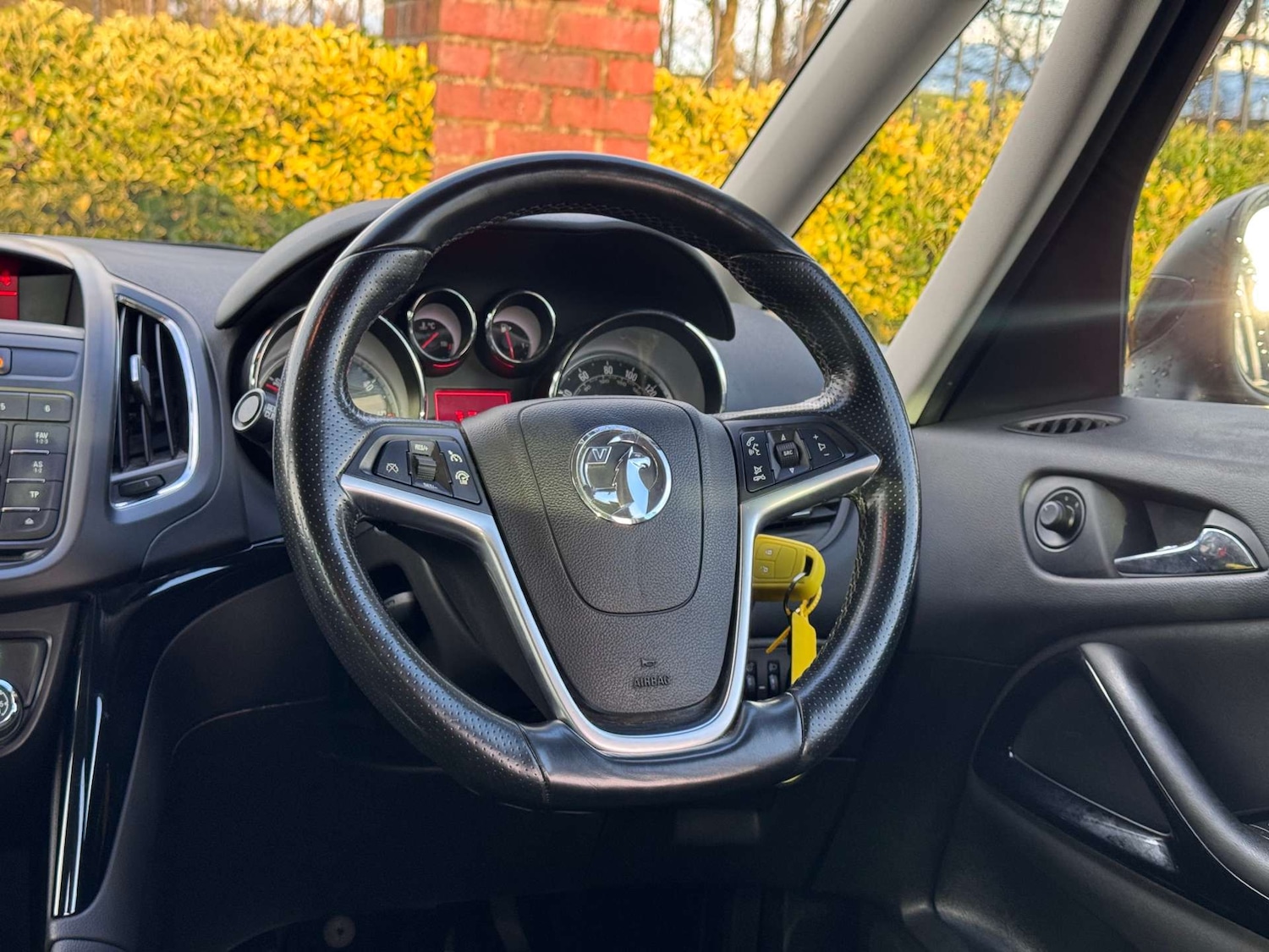 Used Vauxhall Zafira 2016 for sale - 77610621: Photo 21