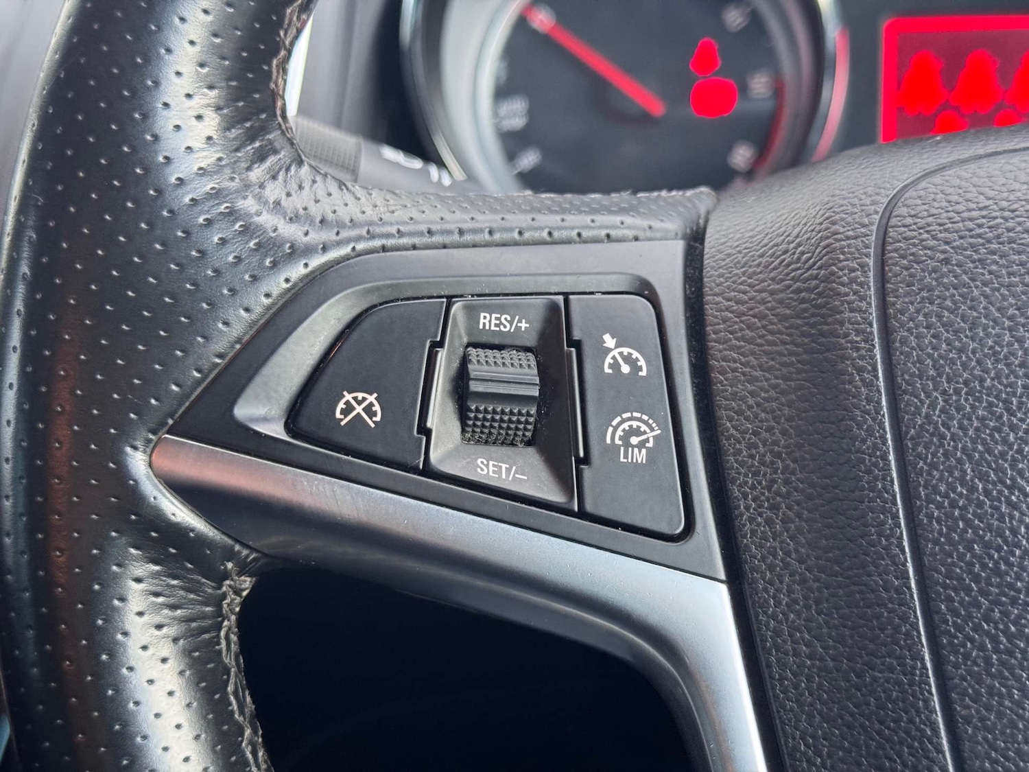 Used Vauxhall Zafira 2016 for sale - 77610621: Photo 22