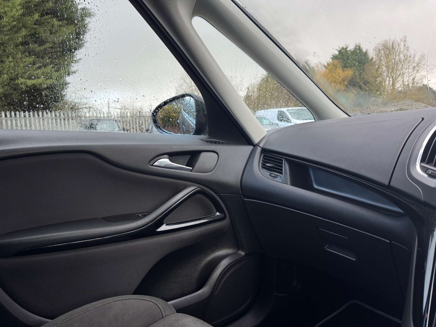 Used Vauxhall Zafira 2016 for sale - 77610621: Photo 32