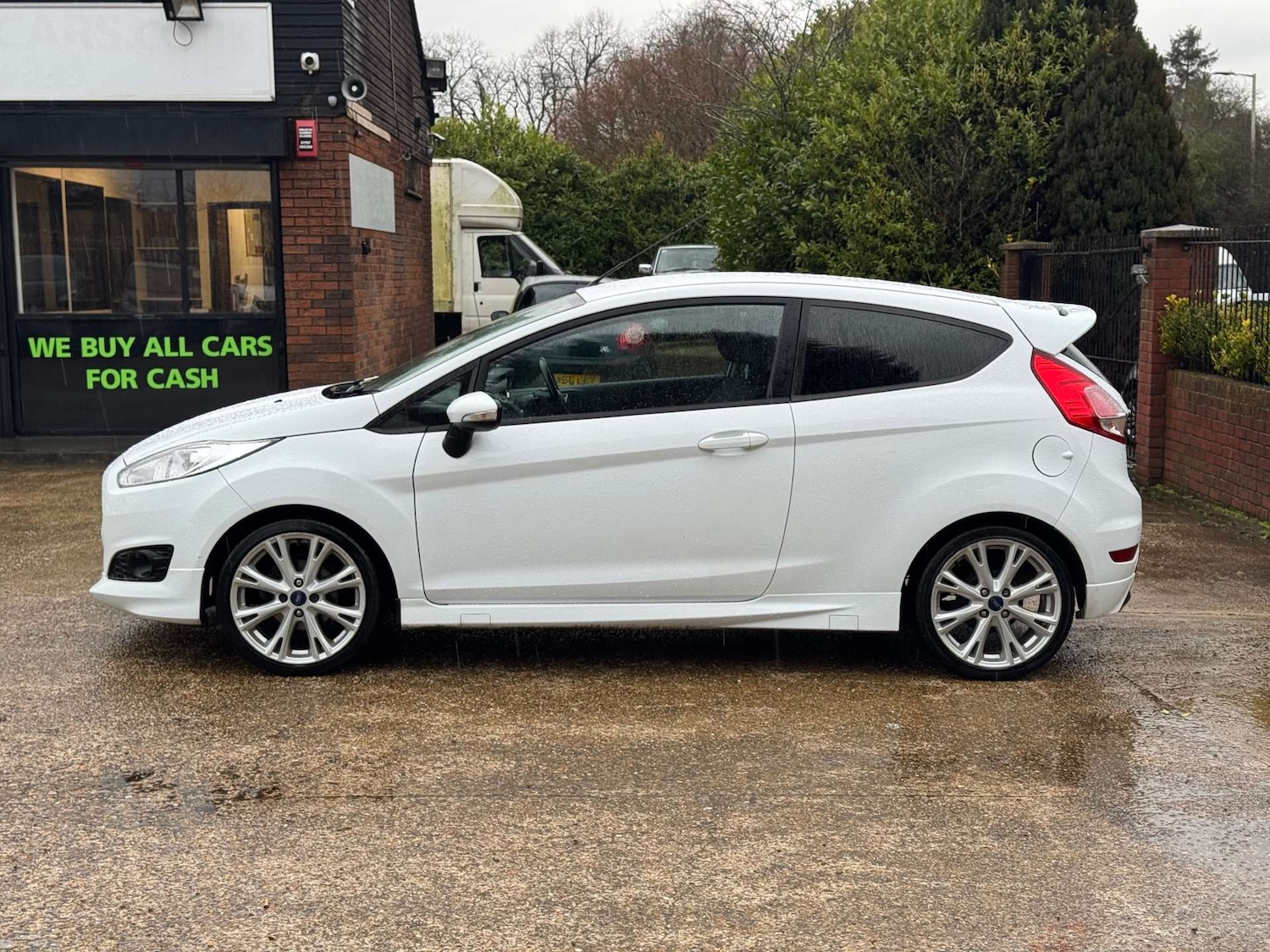 Used Ford Fiesta 2015 for sale - 77276736: Photo 6