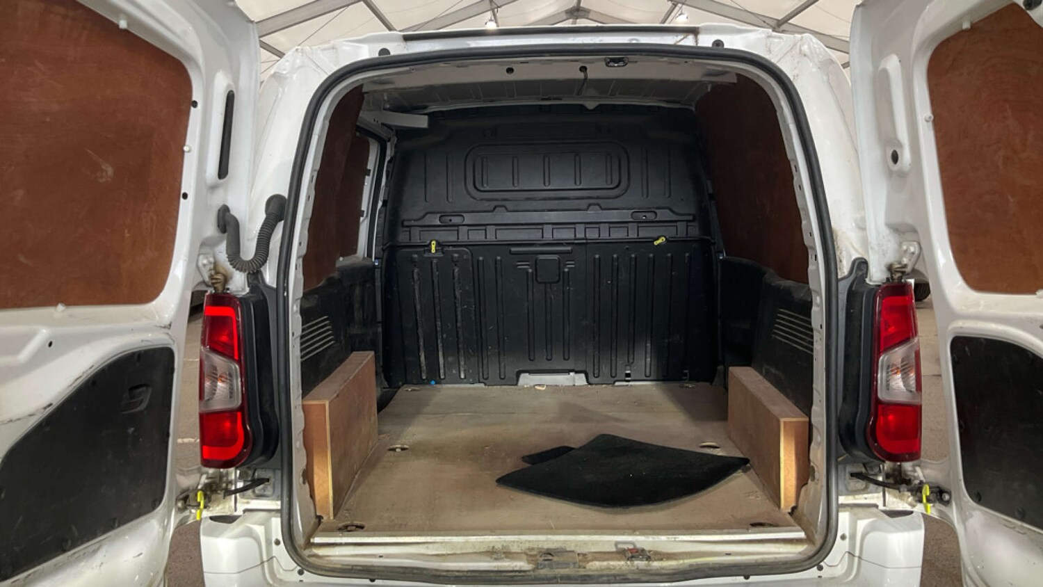 Used Vauxhall Combo 2021 for sale - 76148243: Photo 7