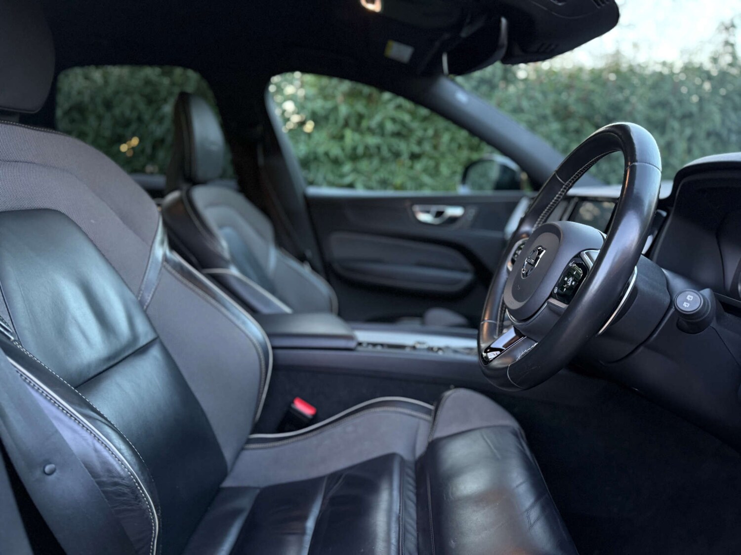 Used Volvo XC60 2019 for sale - 77813651: Photo 24