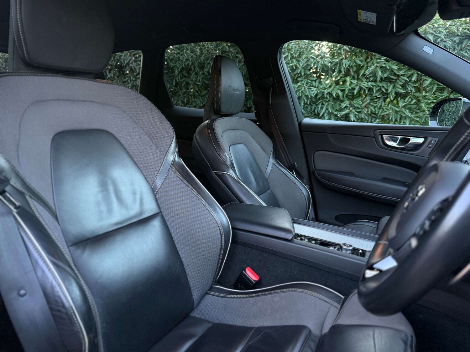 Used Volvo XC60 2019 for sale - 77813651: Photo 25