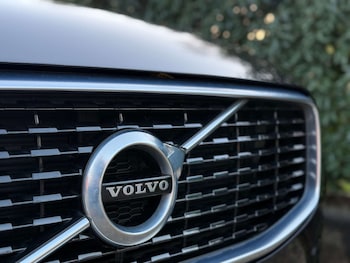 Used Volvo XC60 2019 for sale - 77813651: Photo