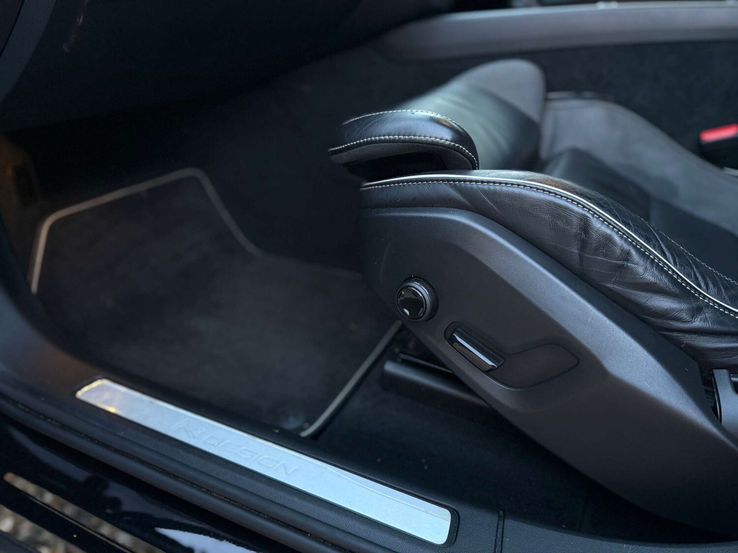 Used Volvo XC60 2019 for sale - 77813651: Photo 38