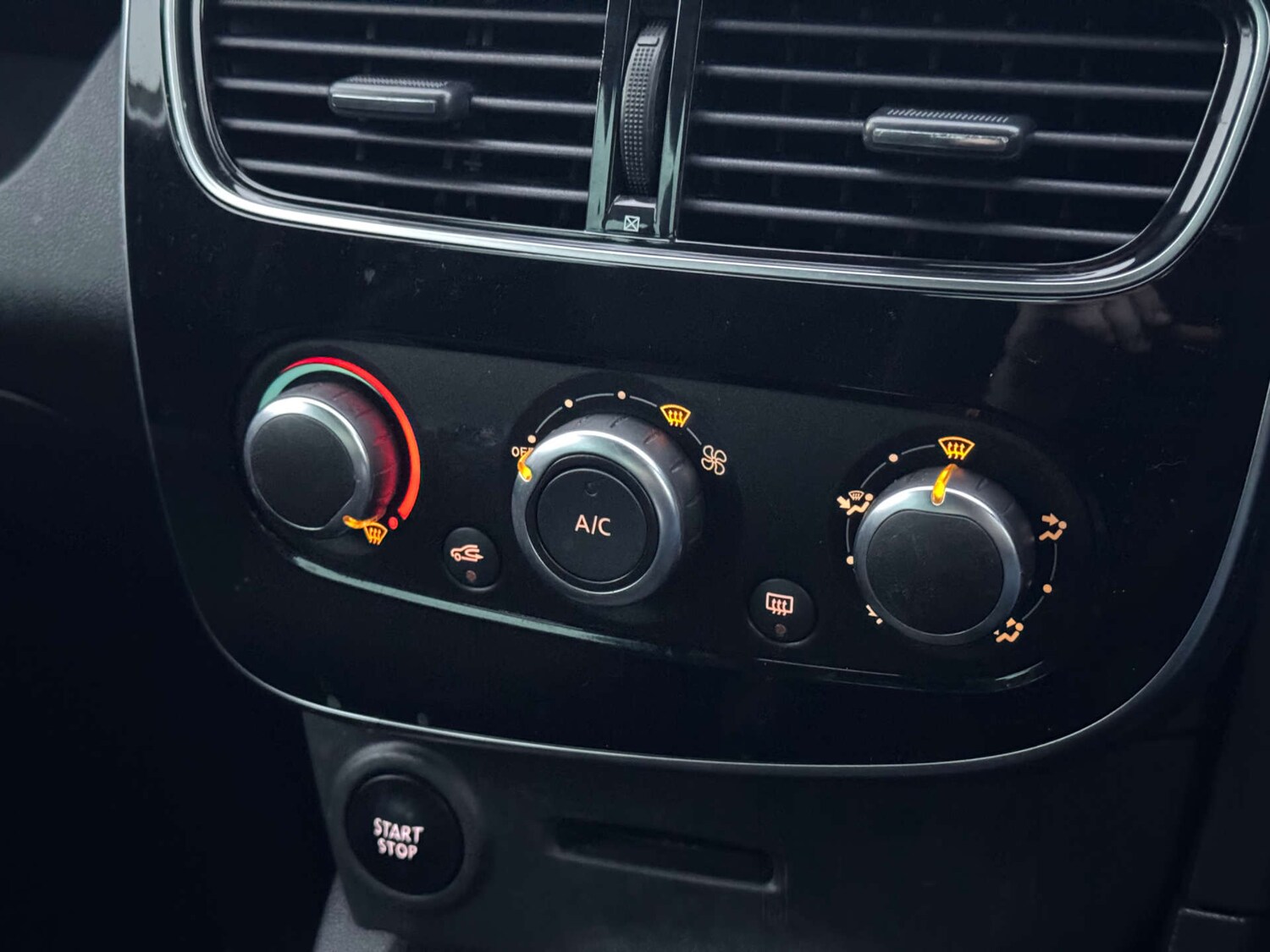 Used Renault Clio 2019 for sale - 77735088: Photo 12