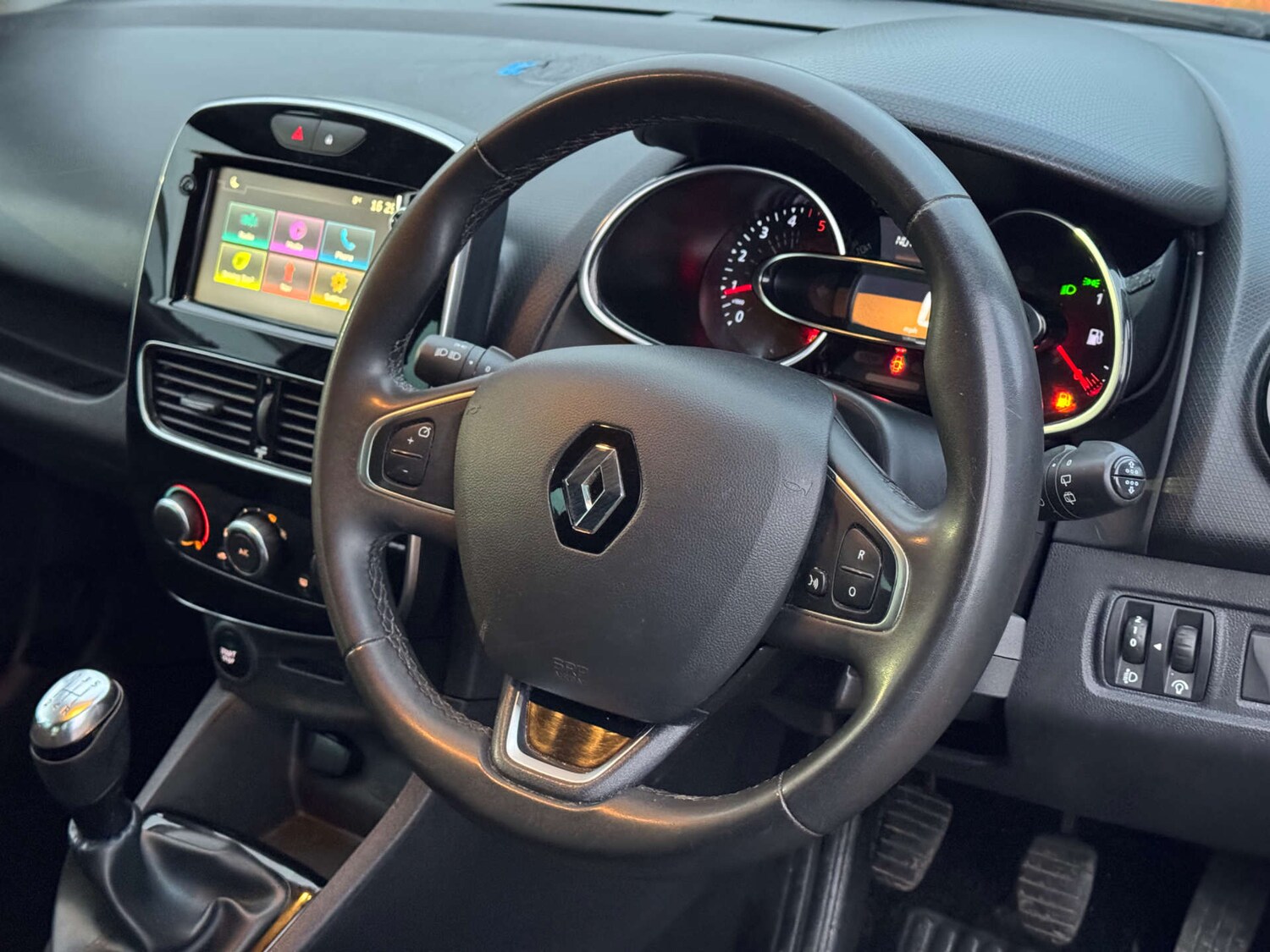 Used Renault Clio 2019 for sale - 77735088: Photo 13