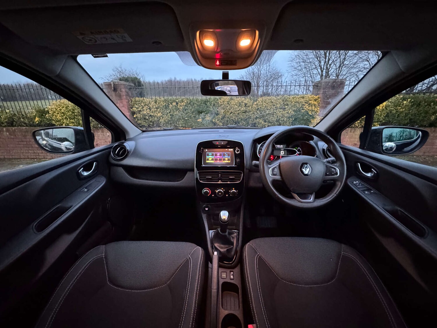 Used Renault Clio 2019 for sale - 77735088: Photo 15