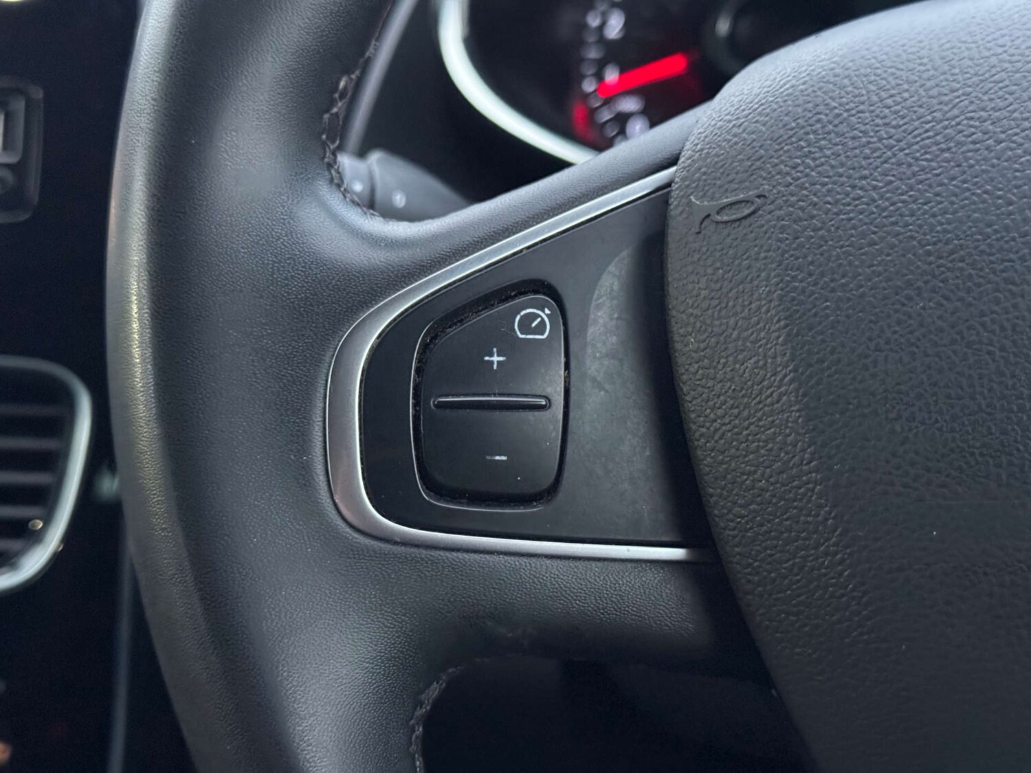 Used Renault Clio 2019 for sale - 77735088: Photo 19