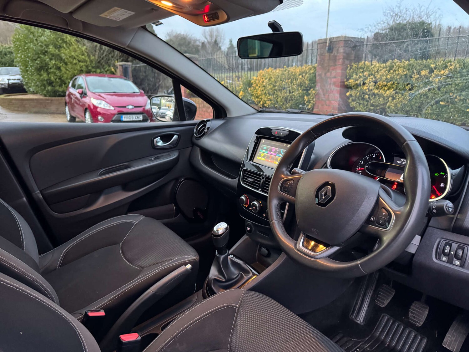 Used Renault Clio 2019 for sale - 77735088: Photo 22