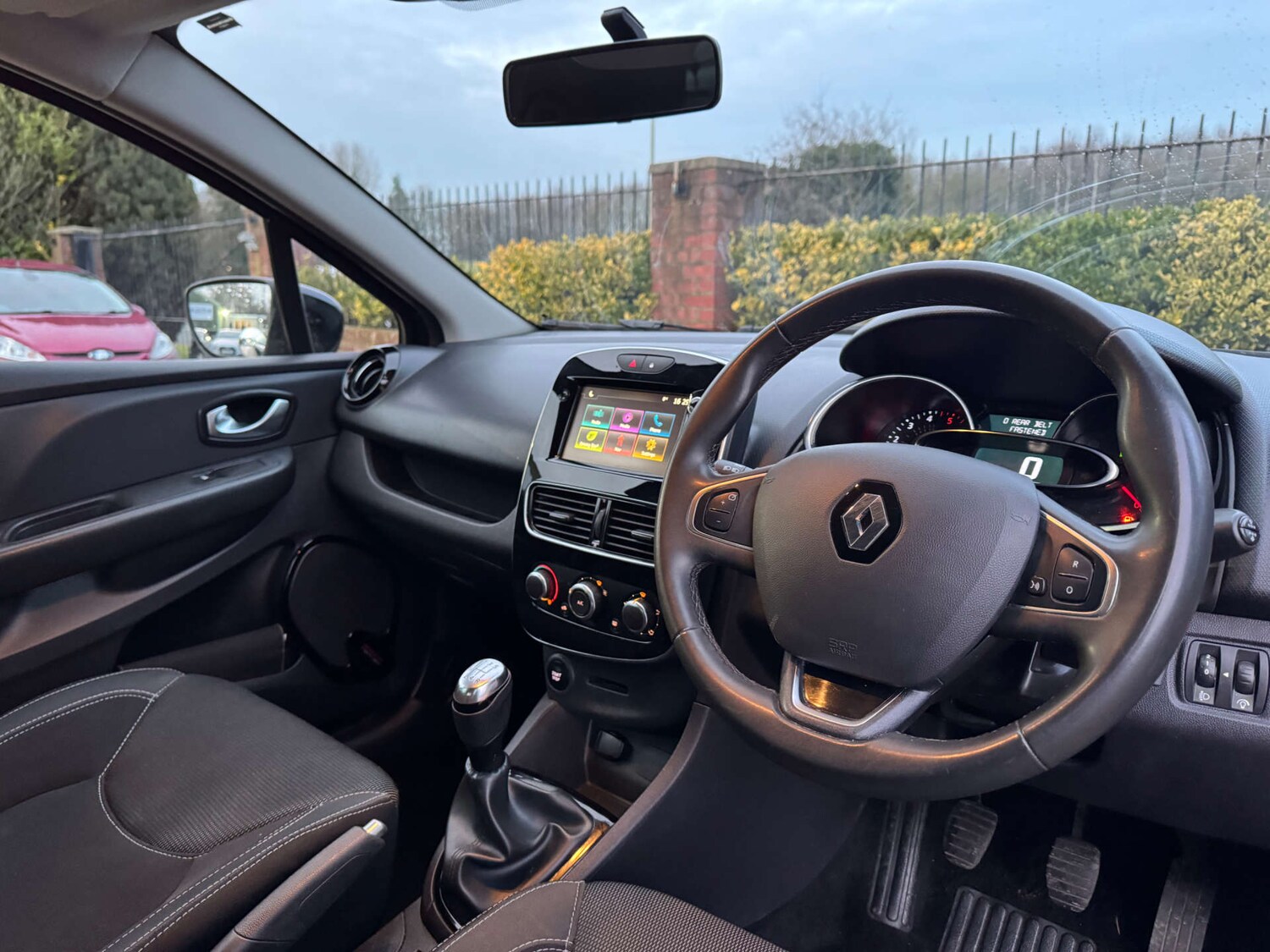 Used Renault Clio 2019 for sale - 77735088: Photo 30