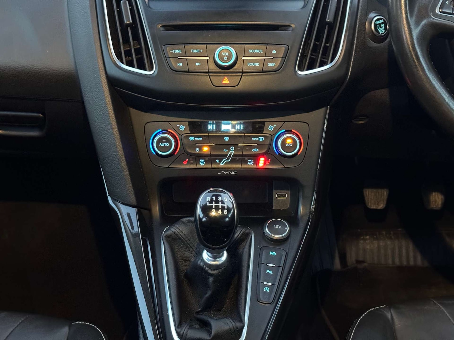 Used Ford Focus 2015 for sale - 76829815: Photo 21