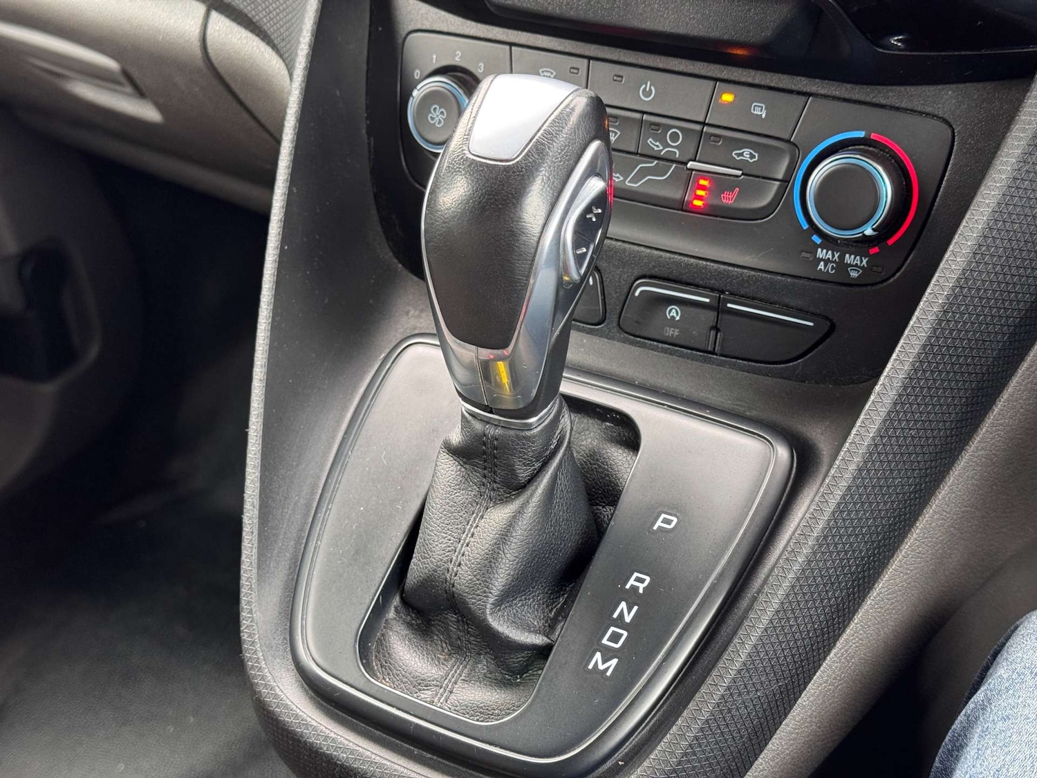 Used Ford Transit Connect 2019 for sale - 77591905: Photo 31