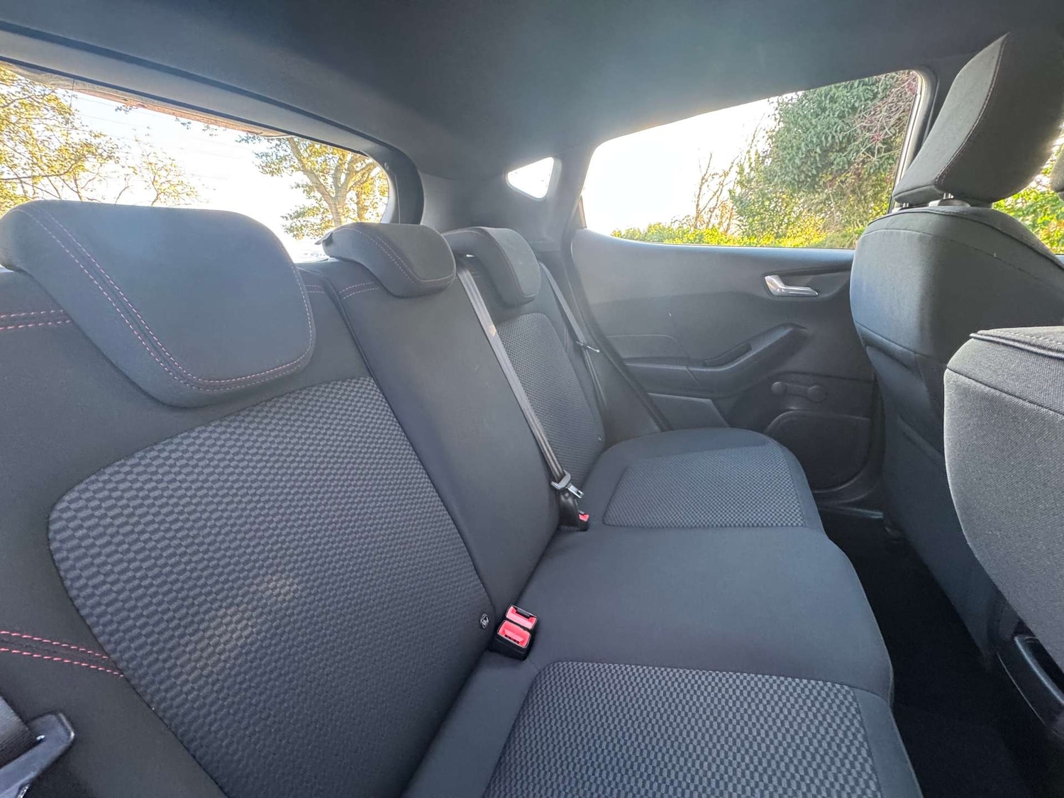 Used Ford Fiesta 2018 for sale - 76670478: Photo 22