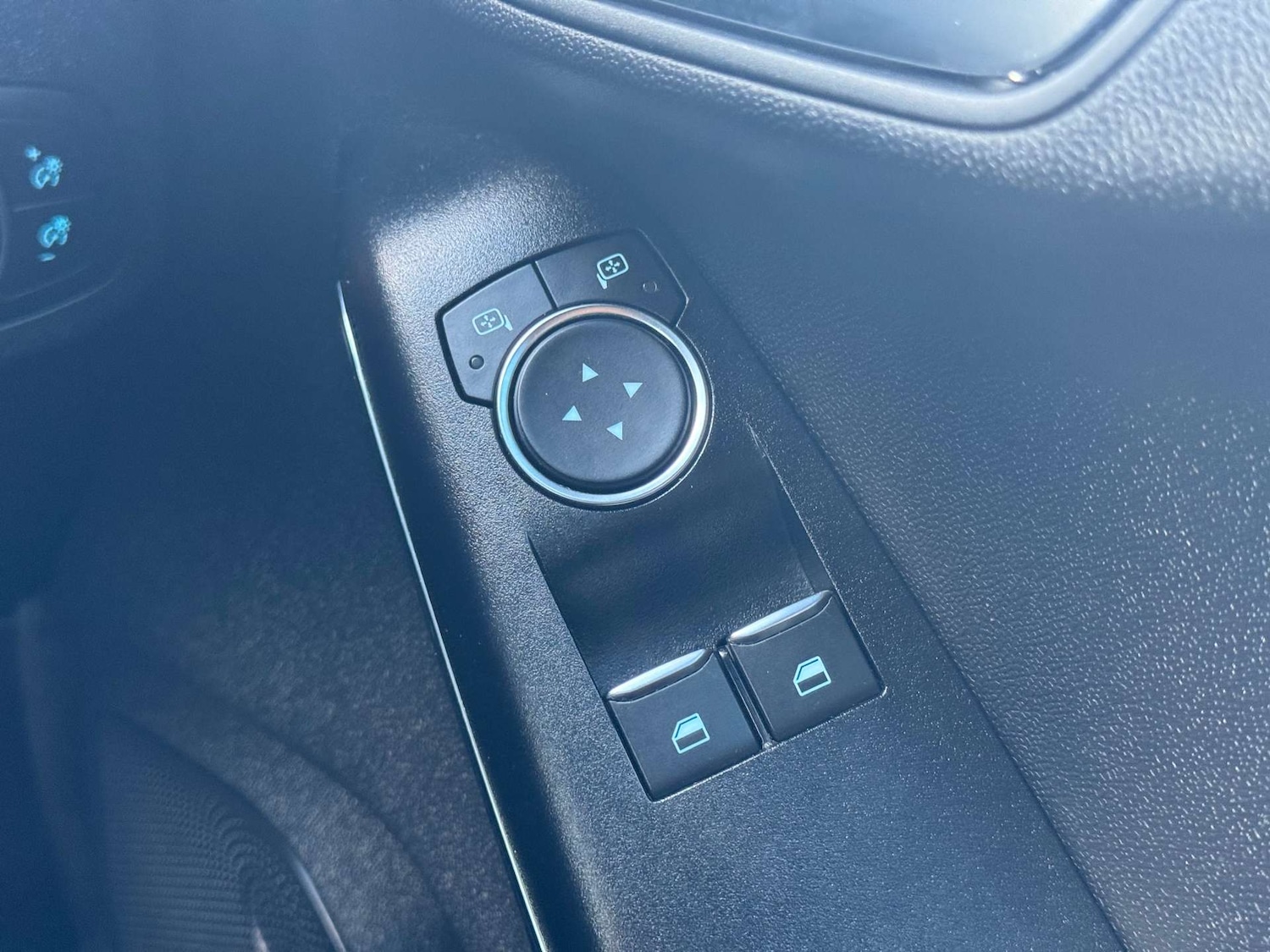 Used Ford Fiesta 2018 for sale - 76670478: Photo 30