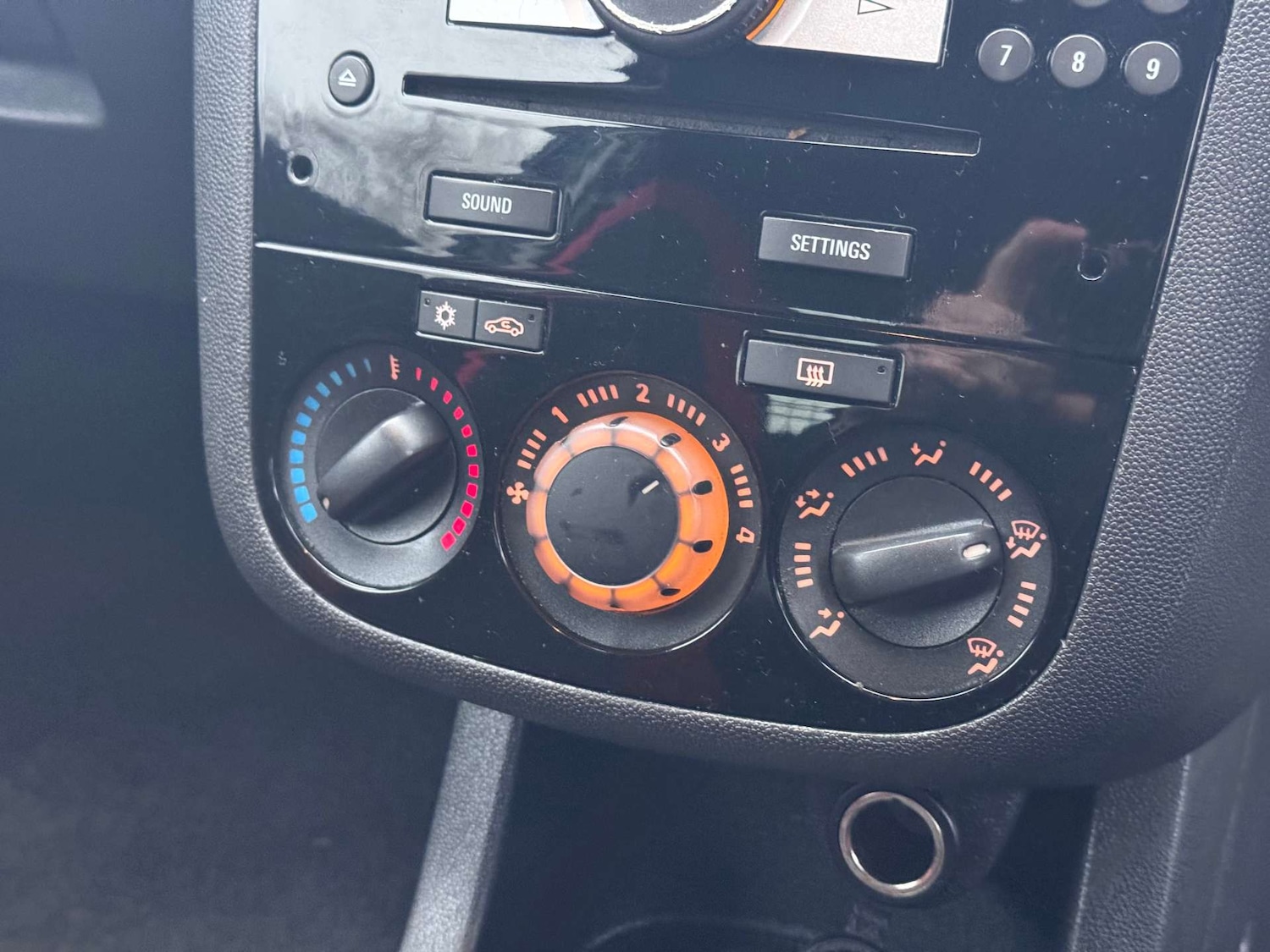 Used Vauxhall Corsa 2012 for sale - 78150104: Photo 25