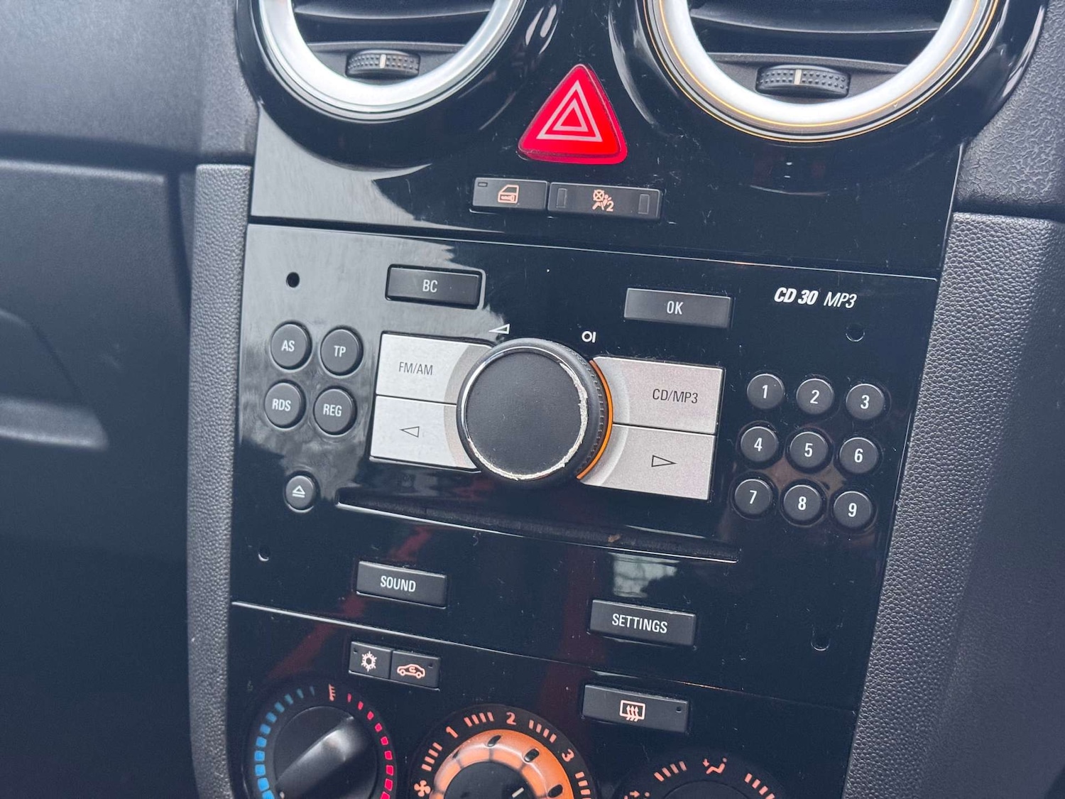 Used Vauxhall Corsa 2012 for sale - 78150104: Photo 26