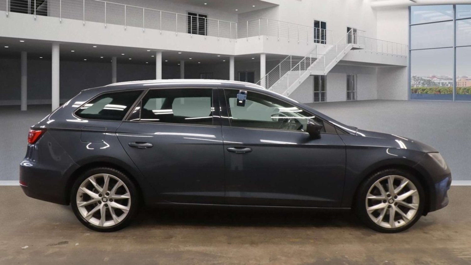 Used SEAT Leon 2019 for sale - 76382735: Photo 5