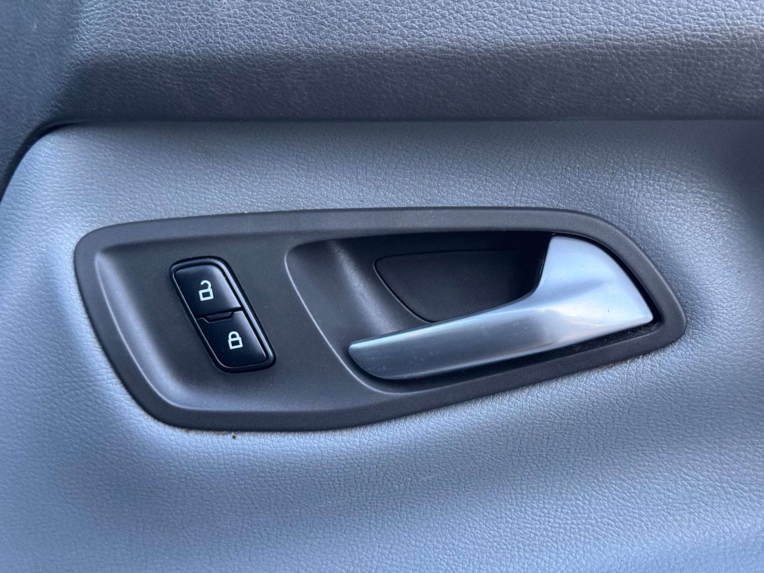 Used Ford Transit Custom 2017 for sale - 77636192: Photo 28