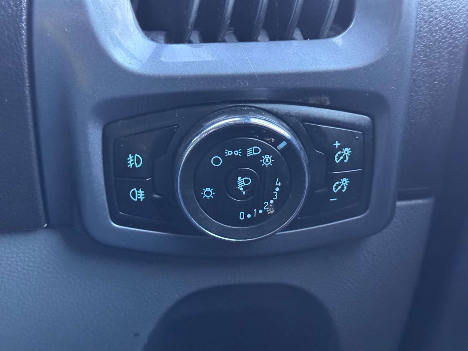 Used Ford Transit Custom 2017 for sale - 77636192: Photo 32