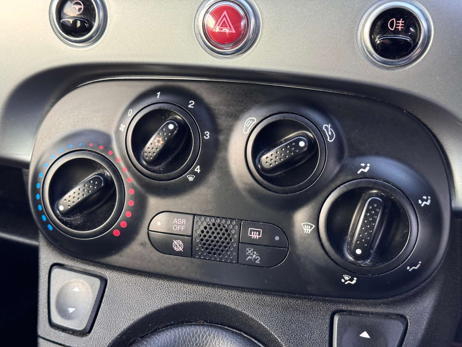 Used Fiat 500 2015 for sale - 78039582: Photo 23