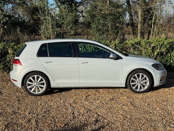 Used Volkswagen Golf 2018 for sale - 76907706: Photo