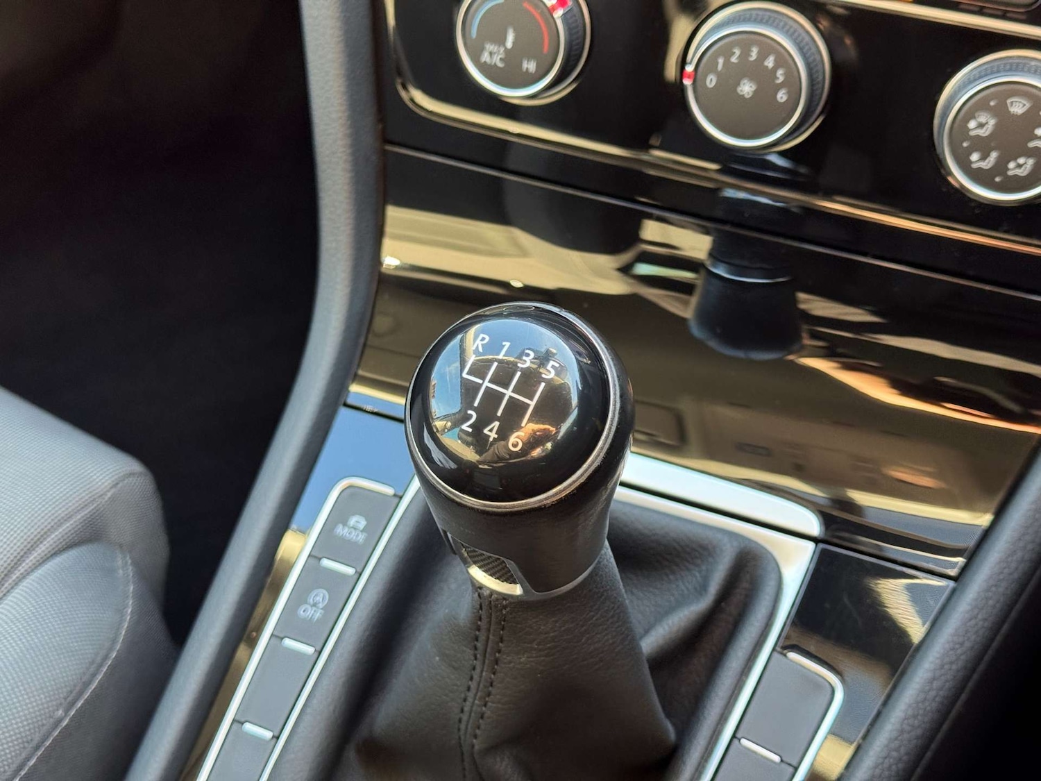 Used Volkswagen Golf 2018 for sale - 76907706: Photo 8