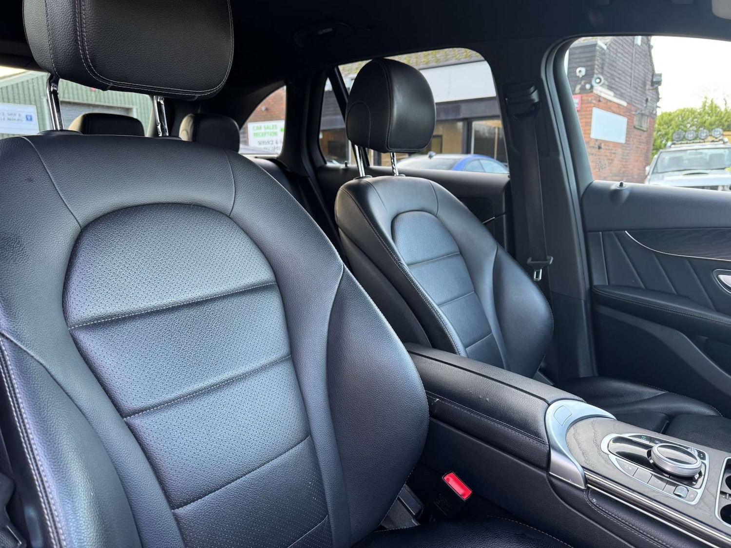 Used Mercedes-Benz GLC 2017 for sale - 77392228: Photo 17