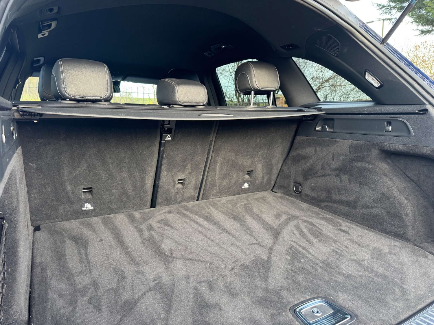 Used Mercedes-Benz GLC 2017 for sale - 77392228: Photo 46