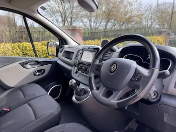 Used Renault Trafic 2018 for sale - 77847497: Photo