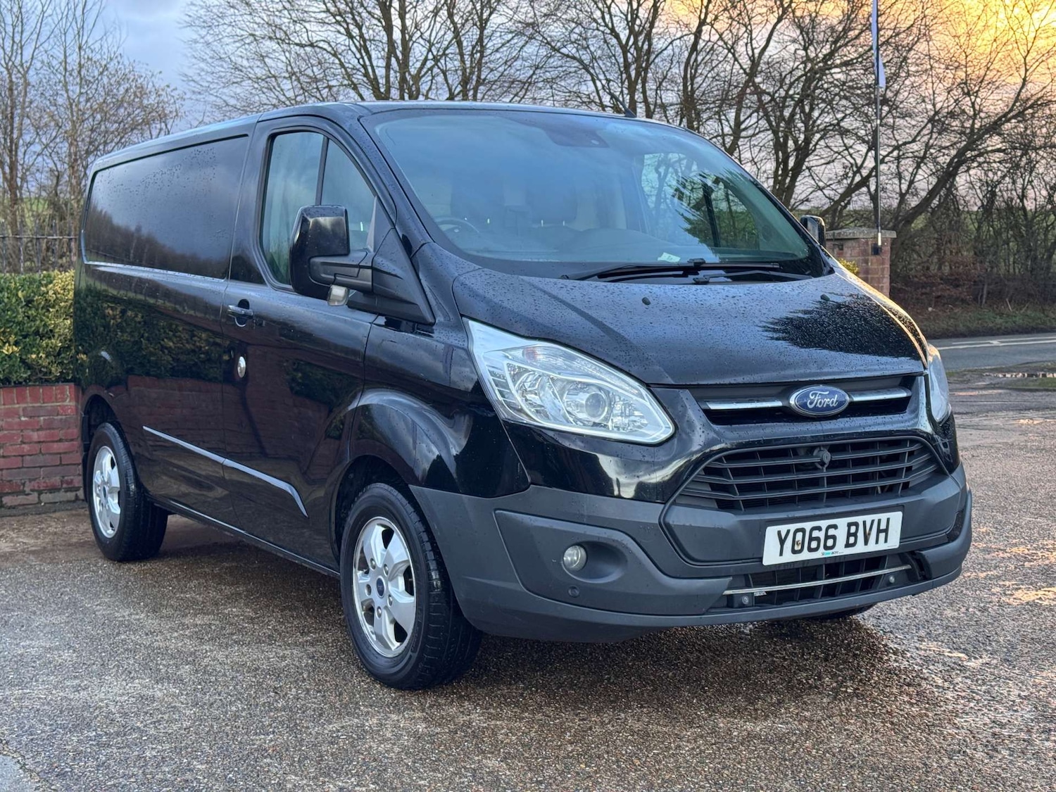 Used Ford Transit Custom 2017 for sale - 77735053: Photo 2