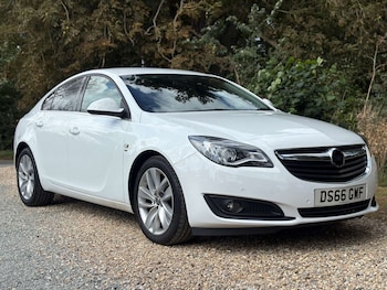 Vauxhall - Insignia