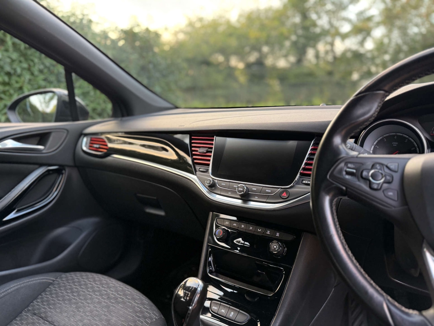 Used Vauxhall Astra 2017 for sale - 76118388: Photo 17