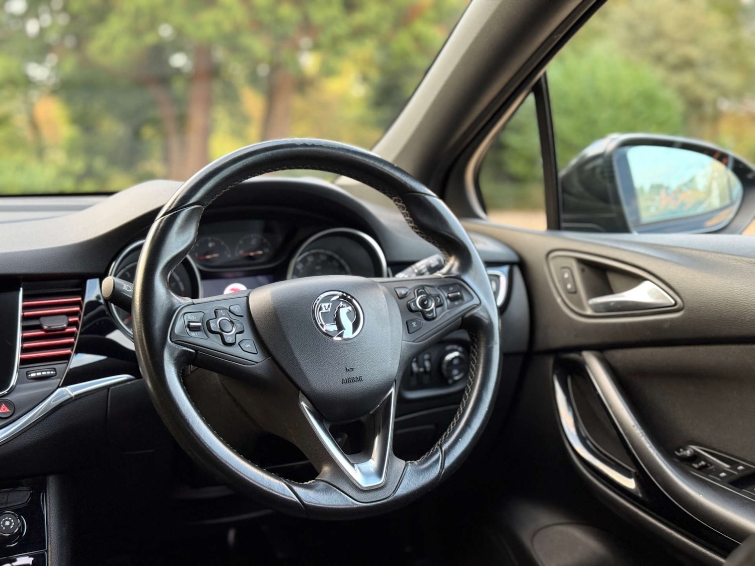 Used Vauxhall Astra 2017 for sale - 76118388: Photo 29